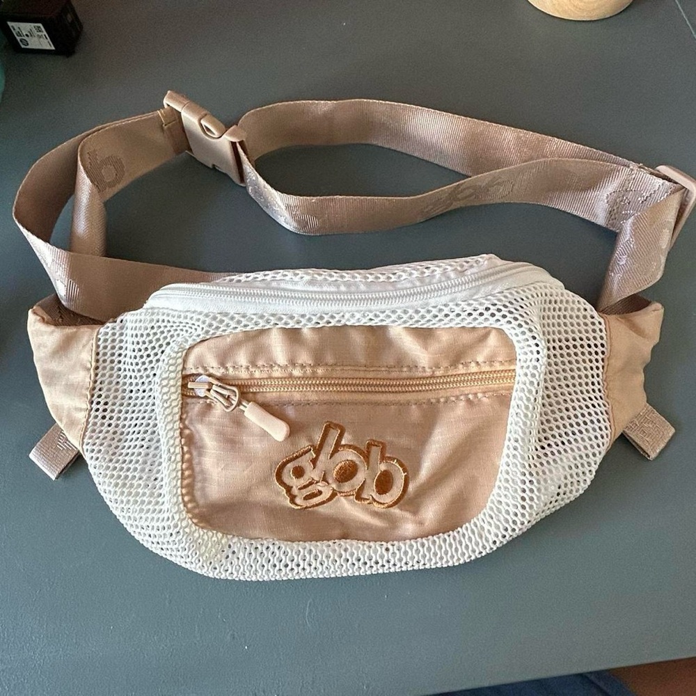 White and Tan Mesh Urban Outfitters “Glob” Adjustable Fanny Pack/Belt Bag